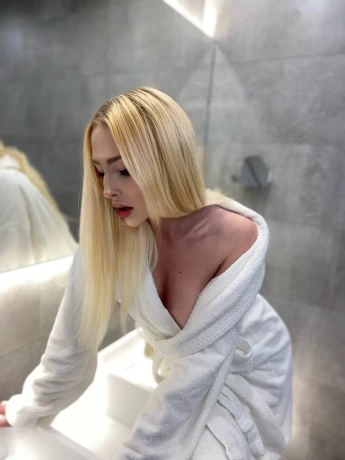 Николь — 27 / 46