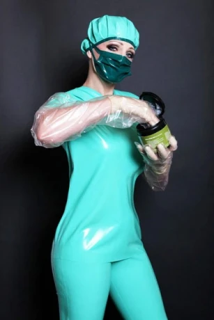 Domina Esther — 10 / 23