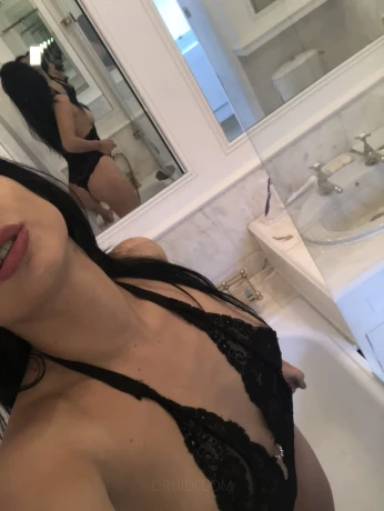 KimBrazilianPornstar — 4 / 6