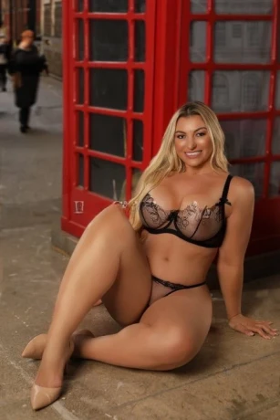 Mirela Prado — 9 / 11