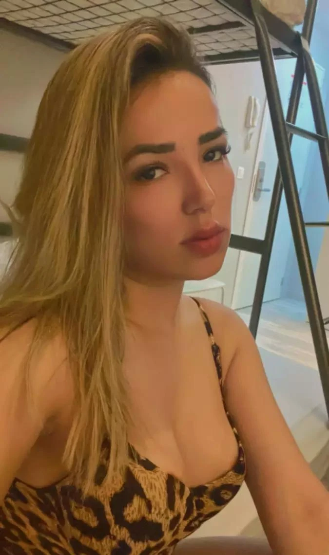 Duda Escobar — 10 / 11