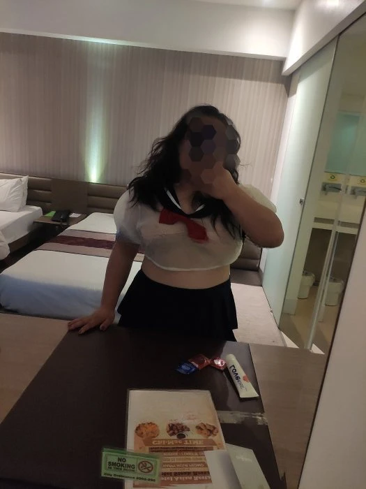Meixiu Chen, Escort, Santa Rosa