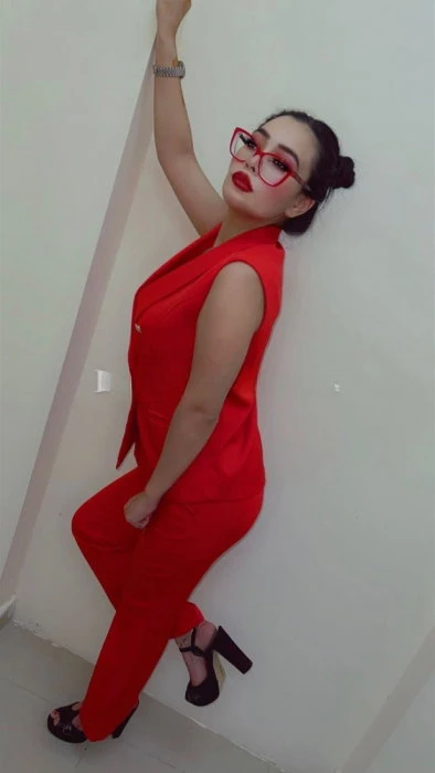 Madine, Escort, Al Ain