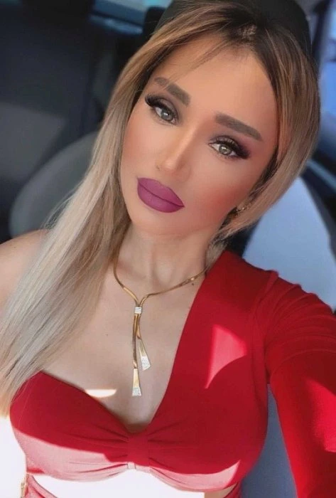 Vika — 2 / 5