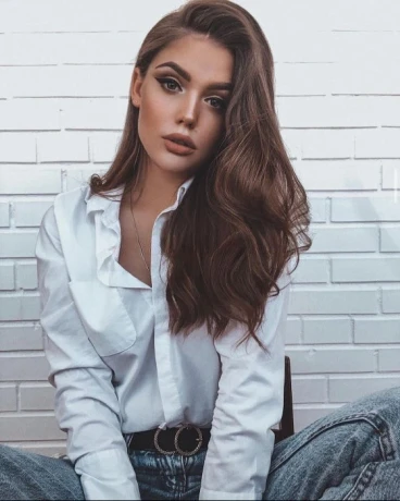 Oksana — 1 / 4