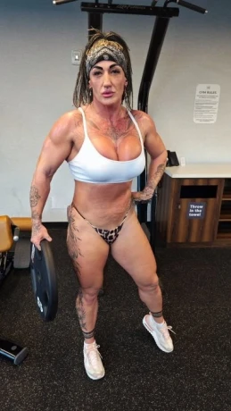 Danaxmuscles Pornstar — 8 / 11