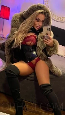 Lady Natalia — 21 / 24