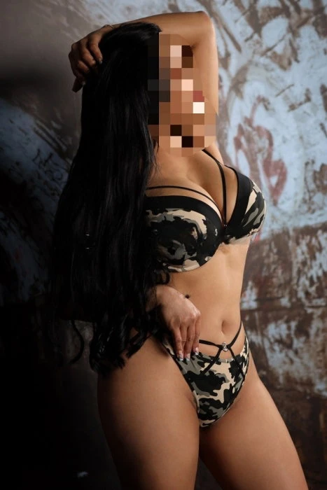 Nina — 7 / 13