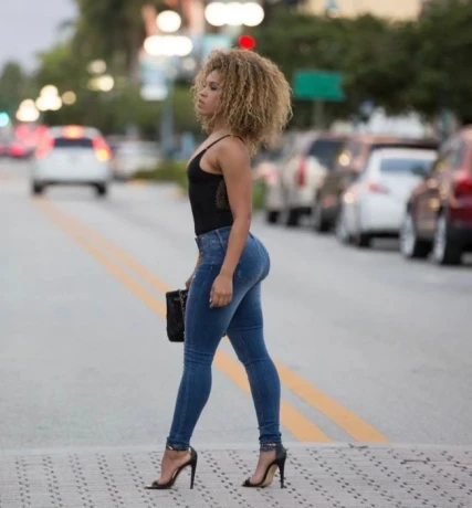 Ohana Ferri — 8 / 9