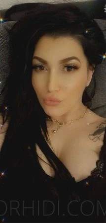 Emmy — 2 / 6
