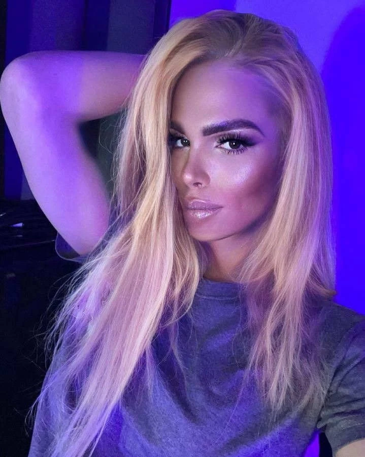 Tayra Oliveira — 5 / 6