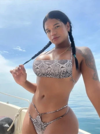 Ts Valeria2 — 1 / 7