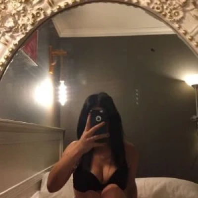 Asmin, Escort, Istanbul
