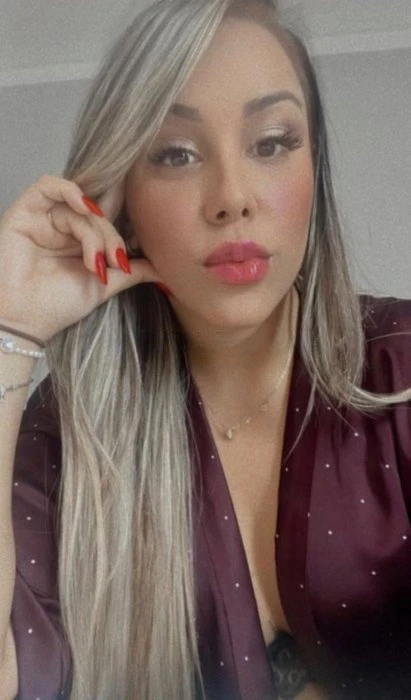 Alicia — 7 / 12