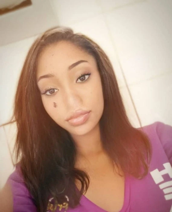 Amber Mccauley — 2 / 3