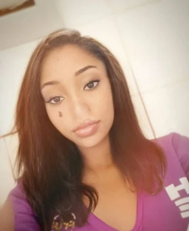 Amber Mccauley — 2 / 3