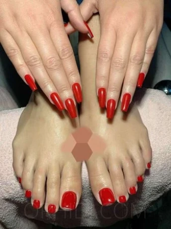 DEUTSCHE MIA — 6 / 12