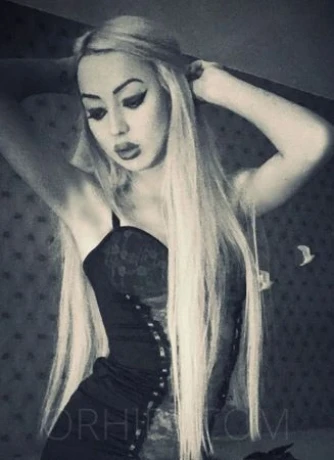 Erotische Massage im Edlem Ambiente (deutsch) — 2 / 12