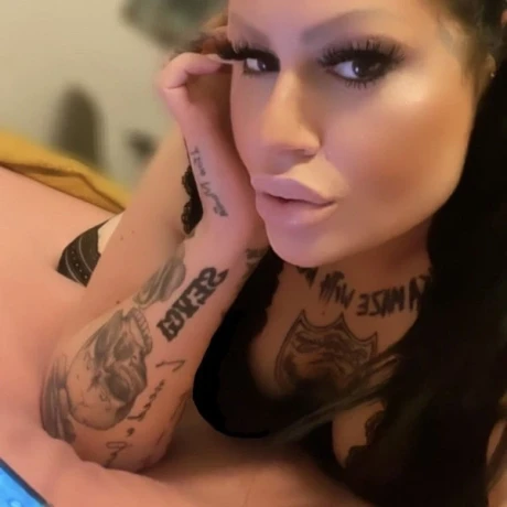 Lola Deutsch2 — 3 / 11