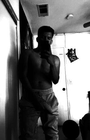 Preet call boy — 2 / 3