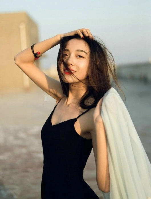 Jenny — 2 / 3