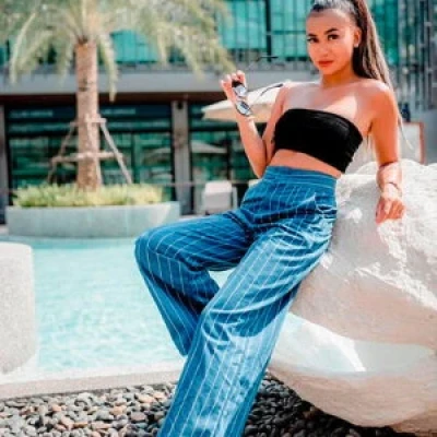 Mutt, Escort, Kalasin