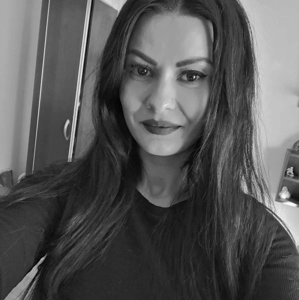 Carla Love — 5 / 8