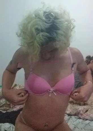 Sabrinna Costa — 4 / 9