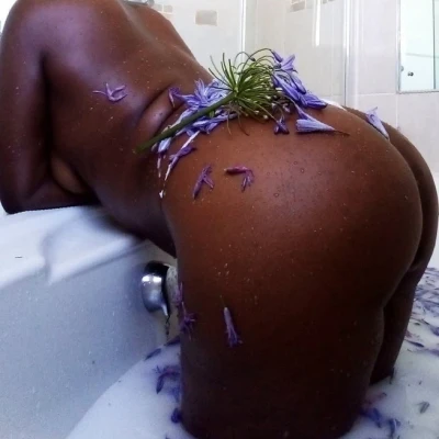 Lua, Escort, Sandton