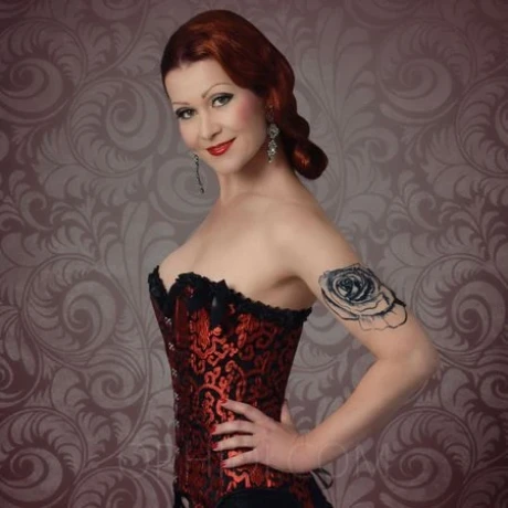 Alexandra, Str*p *n Lady — 3 / 23