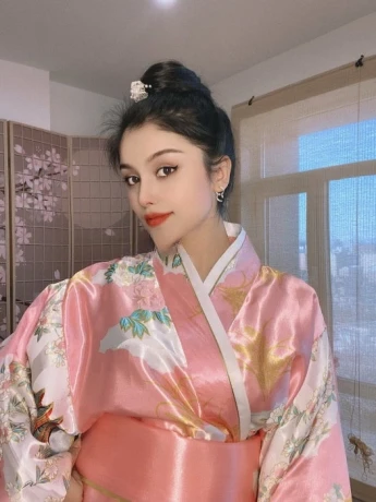 Model Judy — 8 / 13