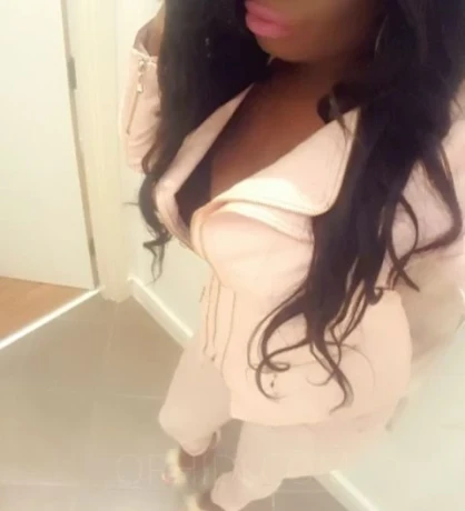 Chocolatebarbie69 — 11 / 17