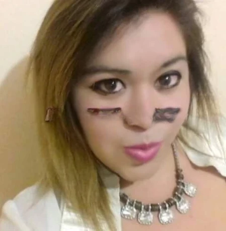 Carla García — 1 / 6