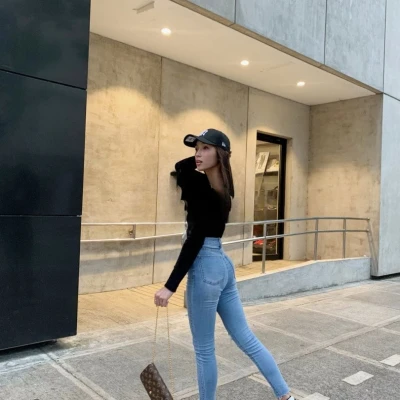 Amanda Cy, Escort, Dubai