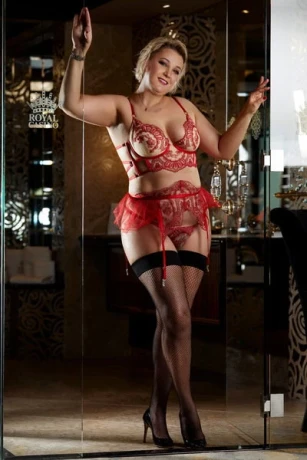 Alexandra — 7 / 12