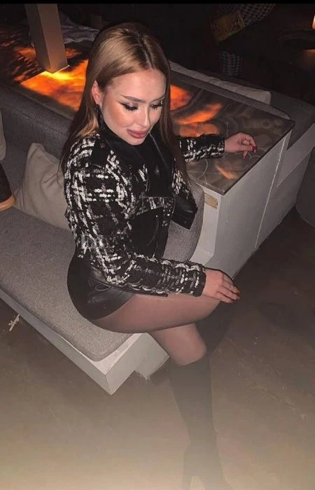 Amelita, Escort, Istanbul