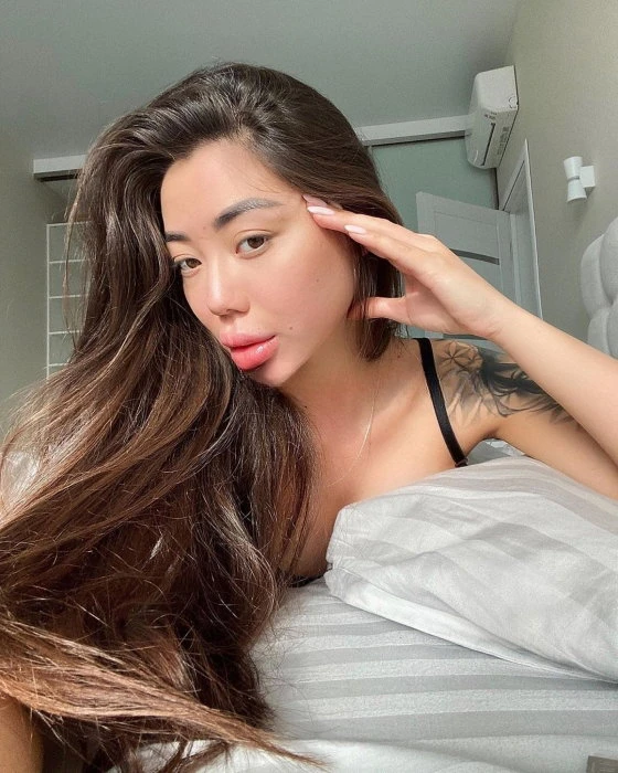 Mila — 3 / 8
