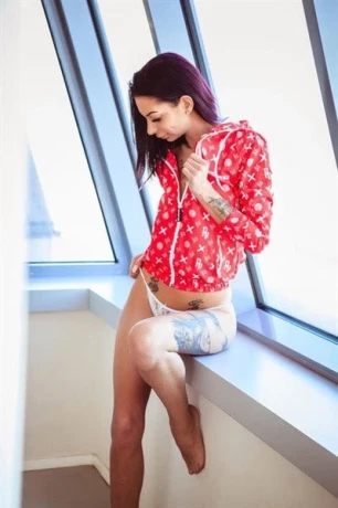 Deutsche Tini — 14 / 23