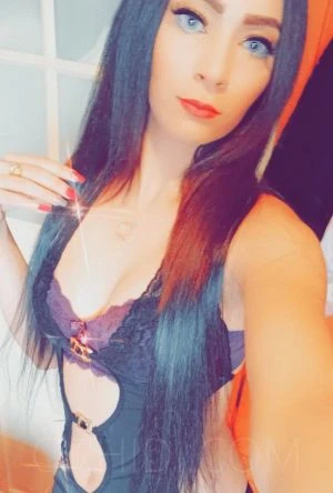 Nagham, Escort, Istanbul