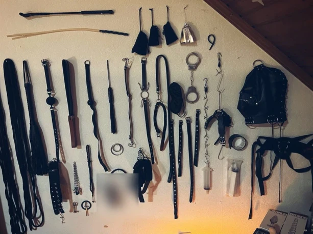 Mistress  Mel — 3 / 23