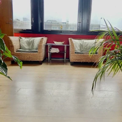 Ægte thaimassage . Vi har flere dygtige og professional massører, Escort, Glostrup