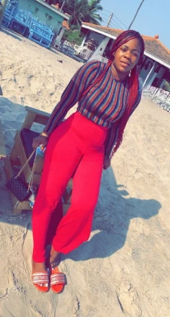 Queen Evelyn — 2 / 3