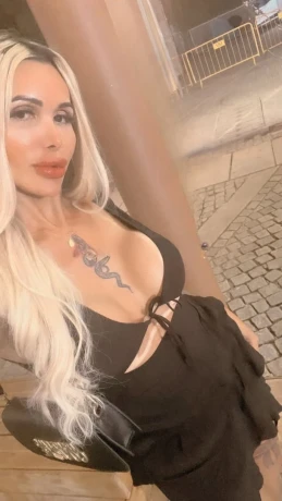 Nikole Jolie — 11 / 12