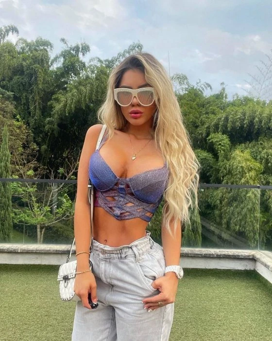 Rita — 2 / 5
