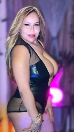 Gina Aus Panama — 4 / 5