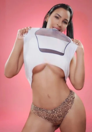 Vanessa Latin — 2 / 9