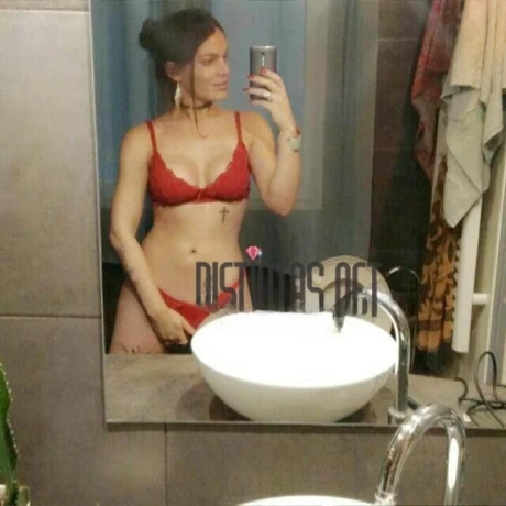 Raissa Marques — 8 / 12