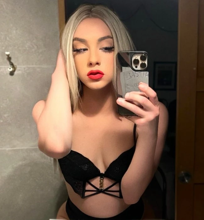 Valentina — 6 / 8