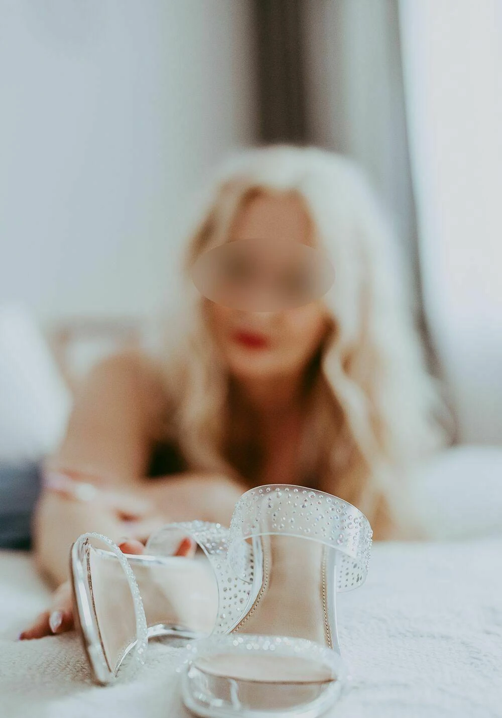 Julietta — 6 / 8