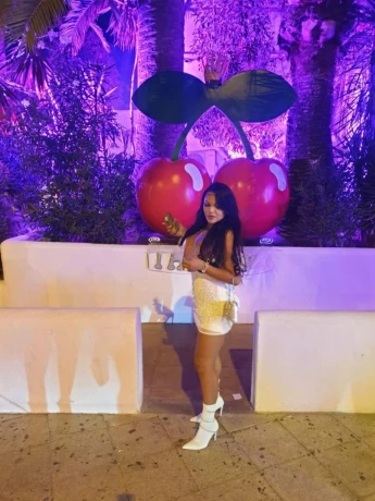 Myrella Ketlem — 8 / 12